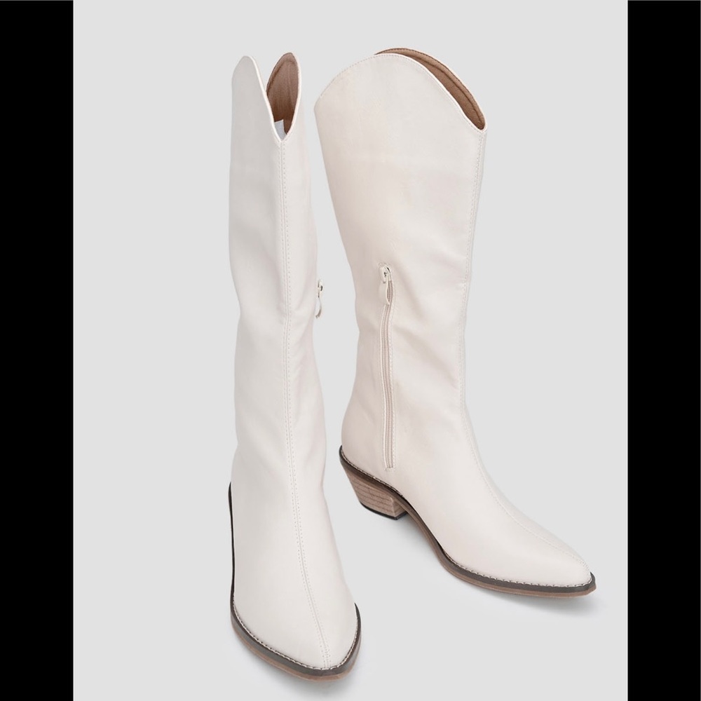 Lattelier Knee High White Boots 7.5
